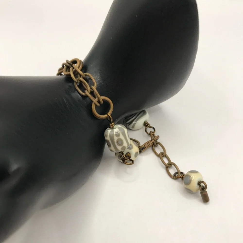 Unique Glass Beaded and Brass/Copper Chain Bracelet - Picture 4 of 6